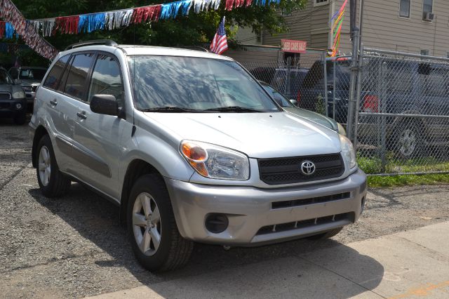 Toyota RAV4 2004 photo 3