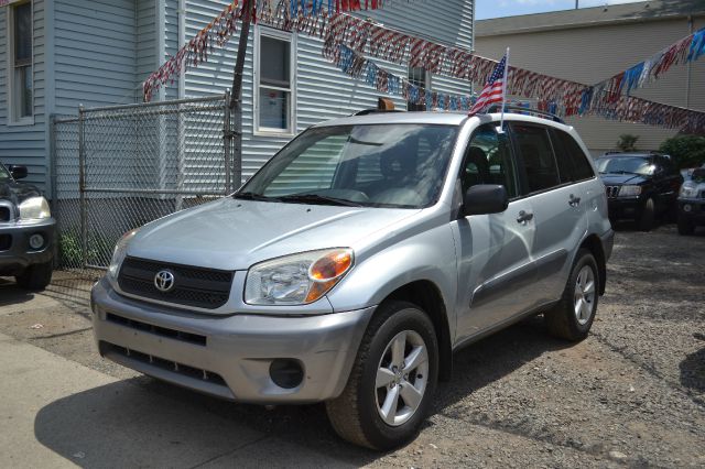 Toyota RAV4 2004 photo 4