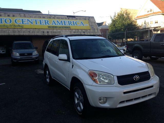 Toyota RAV4 2004 photo 4