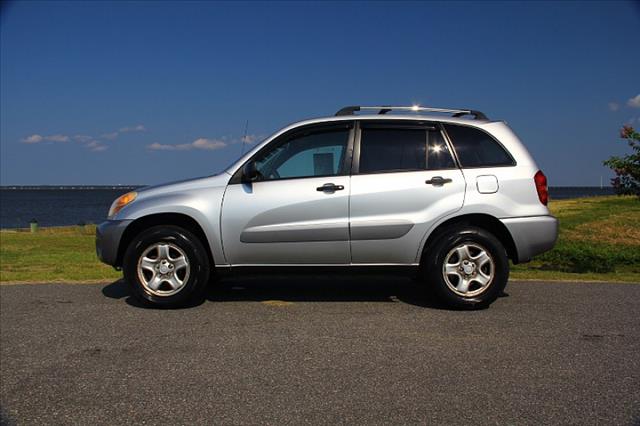 Toyota RAV4 2004 photo 2