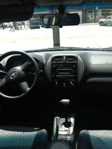 Toyota RAV4 2004 photo 15