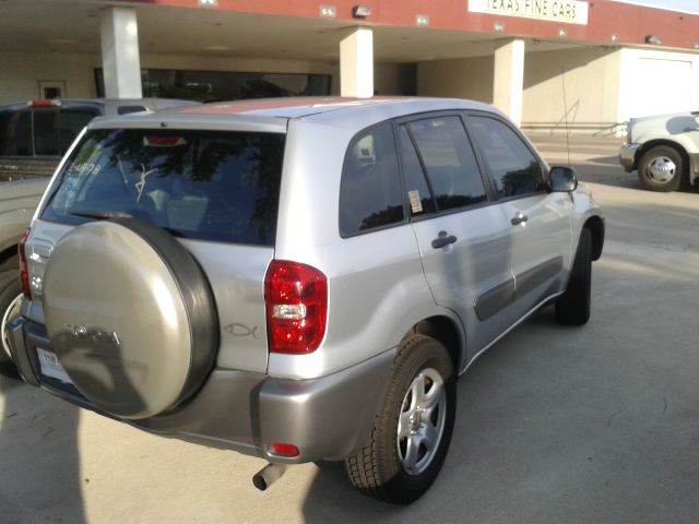 Toyota RAV4 2004 photo 11