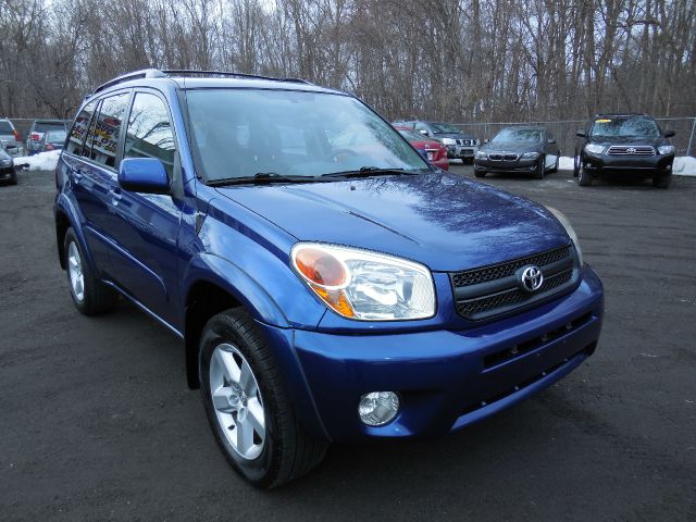 Toyota RAV4 2004 photo 4