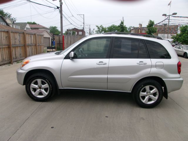 Toyota RAV4 2004 photo 2