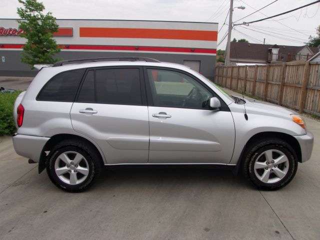 Toyota RAV4 2004 photo 3