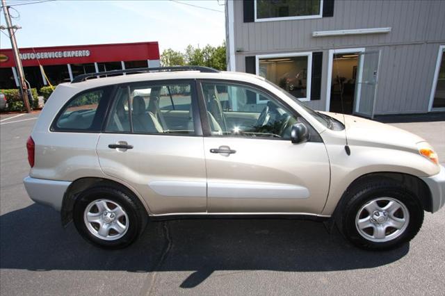 Toyota RAV4 2004 photo 2