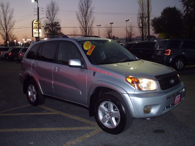 Toyota RAV4 2004 photo 4