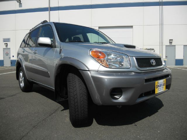 Toyota RAV4 2005 photo 2