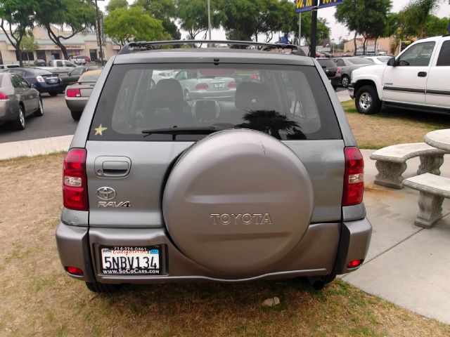 Toyota RAV4 2005 photo 8