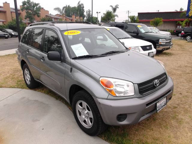 Toyota RAV4 2005 photo 9