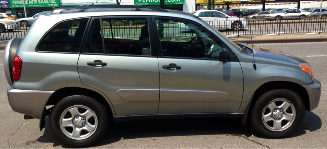 Toyota RAV4 2005 photo 12