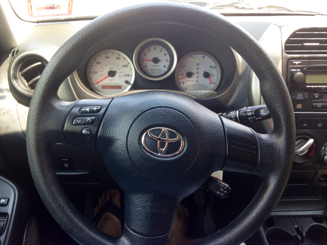 Toyota RAV4 2005 photo 20