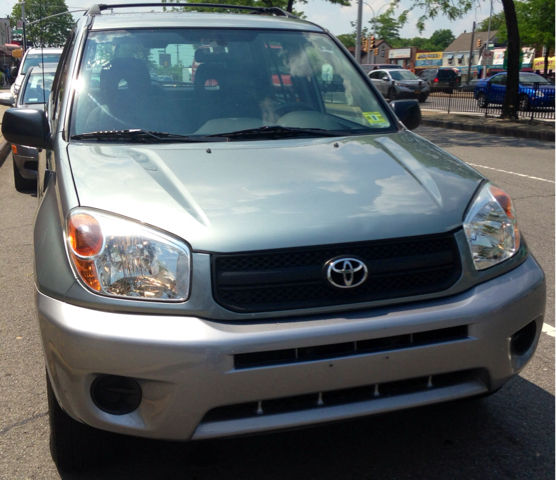 Toyota RAV4 2005 photo 4