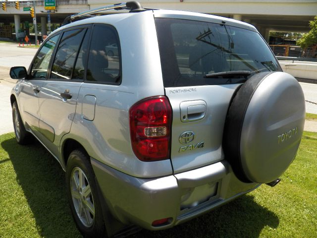 Toyota RAV4 2005 photo 2