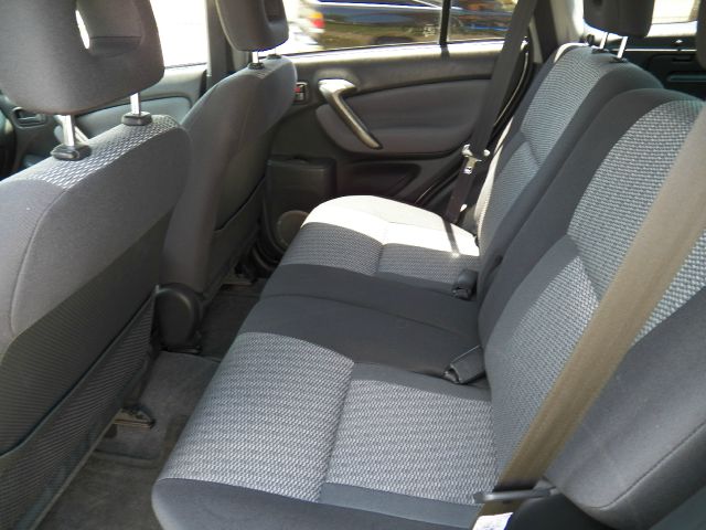 Toyota RAV4 2005 photo 20