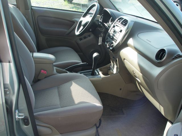 Toyota RAV4 2005 photo 3