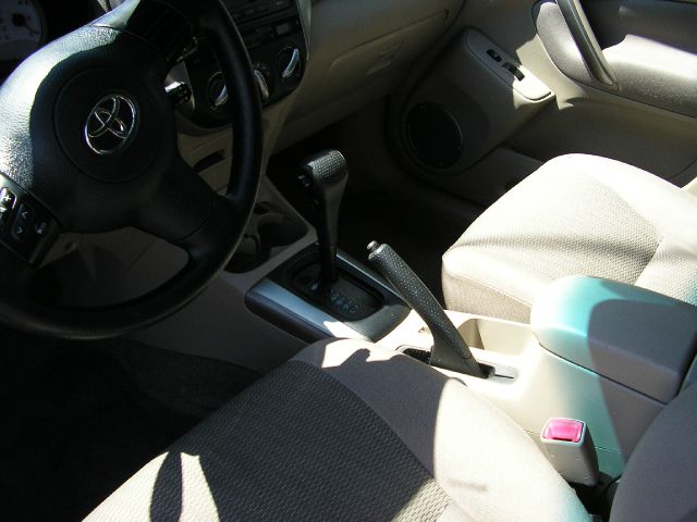 Toyota RAV4 2005 photo 1