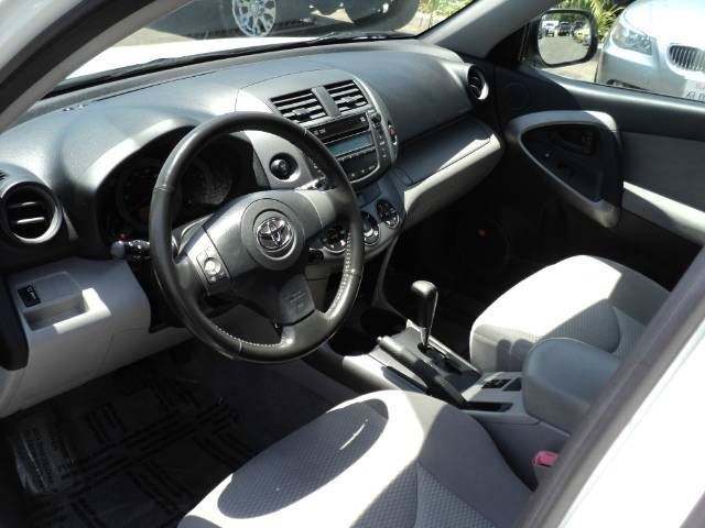 Toyota RAV4 2006 photo 3