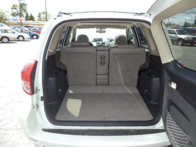 Toyota RAV4 2006 photo 4