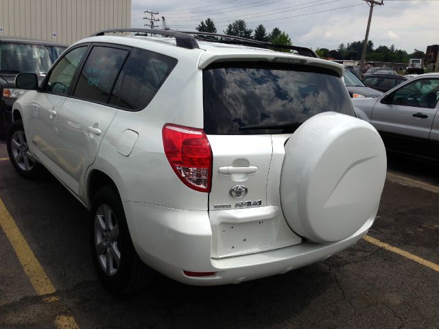 Toyota RAV4 2006 photo 4