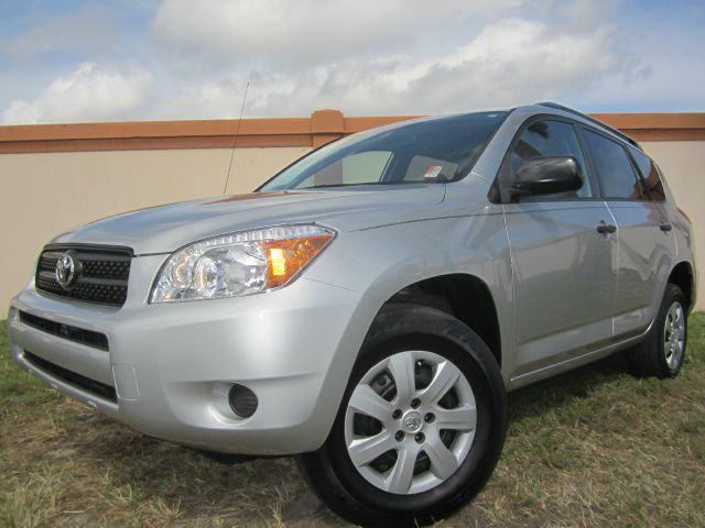 Toyota RAV4 2006 photo 2