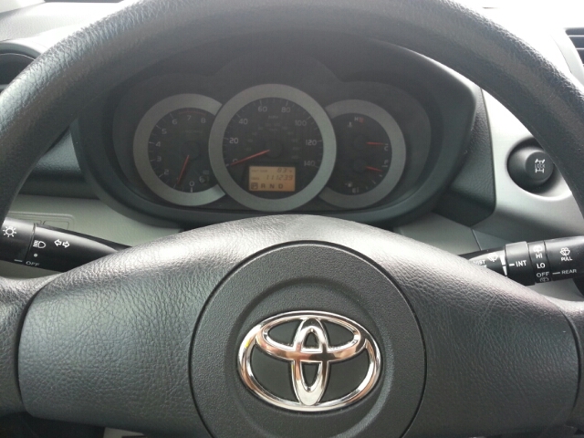 Toyota RAV4 2006 photo 6