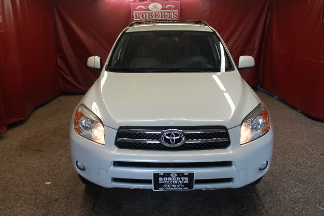 Toyota RAV4 All-weather Pack SUV