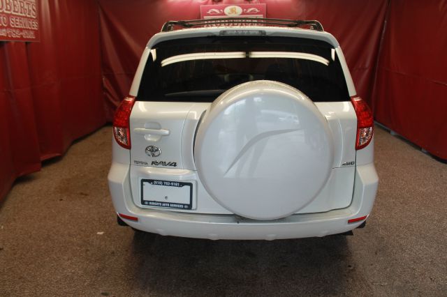 Toyota RAV4 2006 photo 4