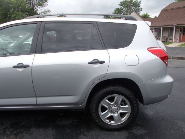 Toyota RAV4 2006 photo 2