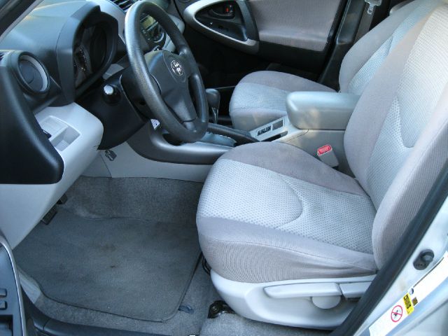 Toyota RAV4 2006 photo 11