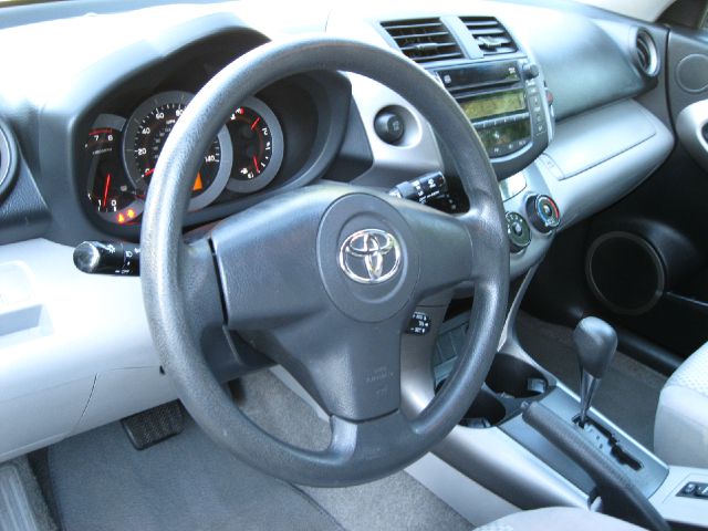 Toyota RAV4 2006 photo 16