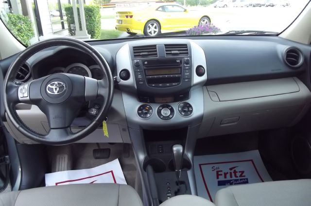 Toyota RAV4 2006 photo 1