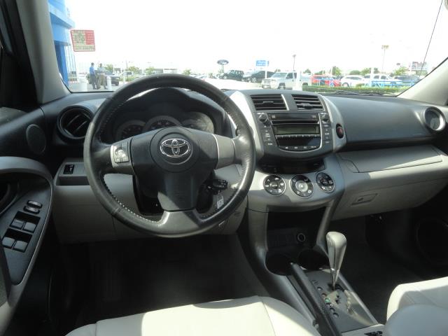 Toyota RAV4 2006 photo 10