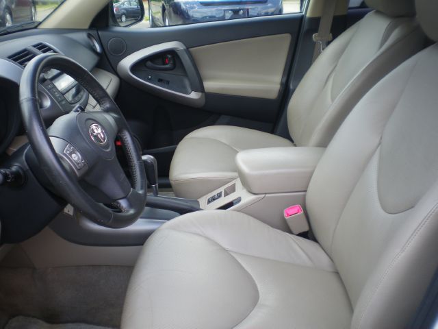 Toyota RAV4 2006 photo 13