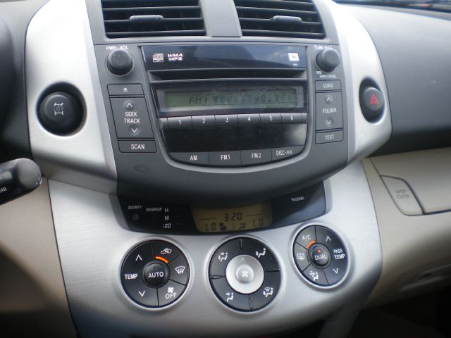 Toyota RAV4 2006 photo 16