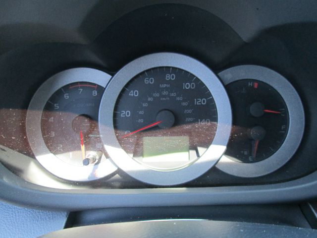 Toyota RAV4 2007 photo 7