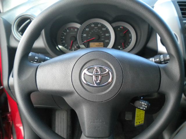 Toyota RAV4 2007 photo 10