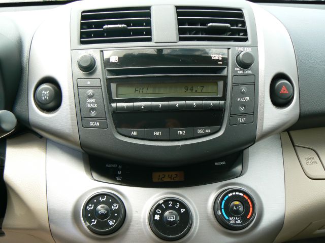 Toyota RAV4 2007 photo 21