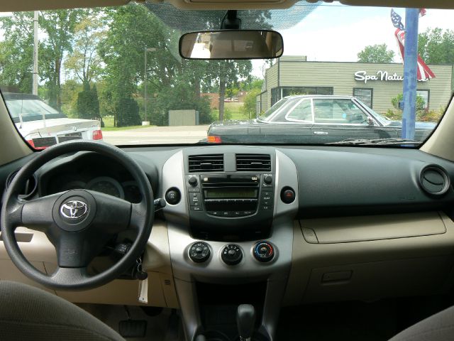 Toyota RAV4 2007 photo 22