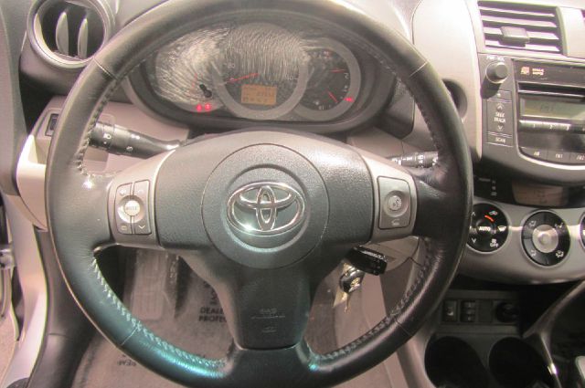 Toyota RAV4 340 Wedge SUV