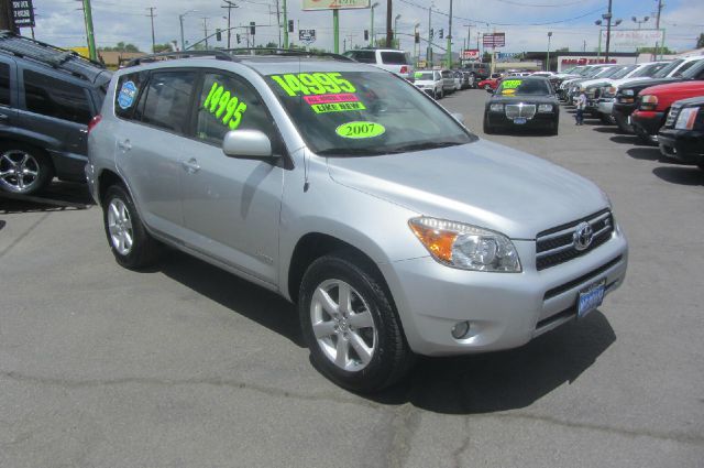 Toyota RAV4 2007 photo 10