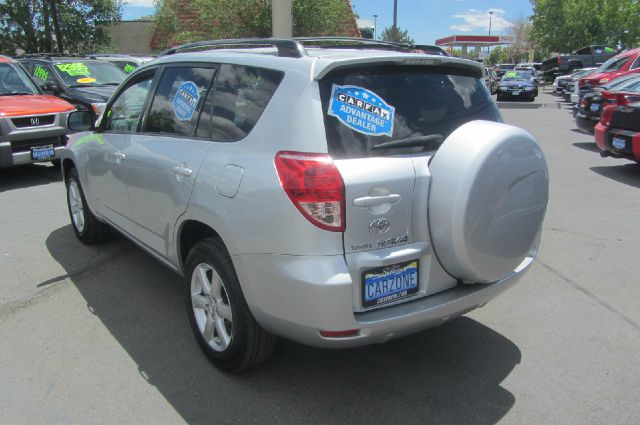 Toyota RAV4 2007 photo 12