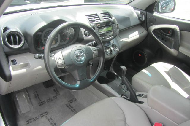 Toyota RAV4 2007 photo 4