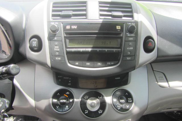 Toyota RAV4 2007 photo 7