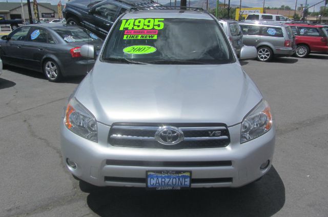 Toyota RAV4 2007 photo 9