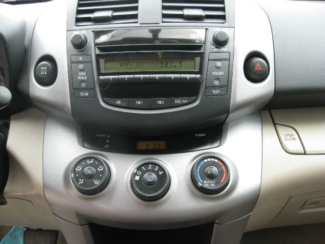 Toyota RAV4 2007 photo 11