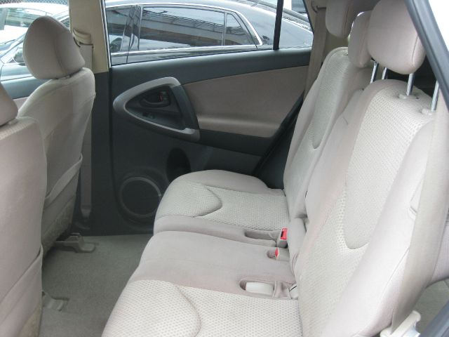 Toyota RAV4 2007 photo 12