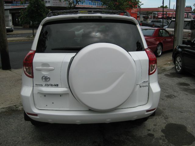 Toyota RAV4 2007 photo 17