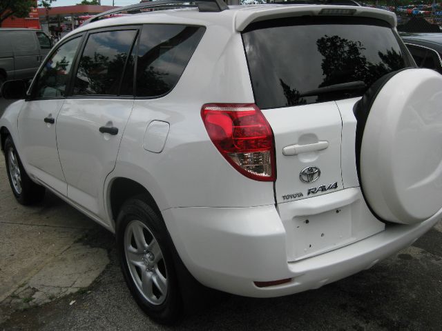 Toyota RAV4 2007 photo 3