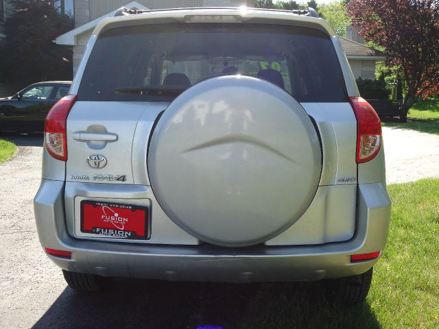 Toyota RAV4 2007 photo 7